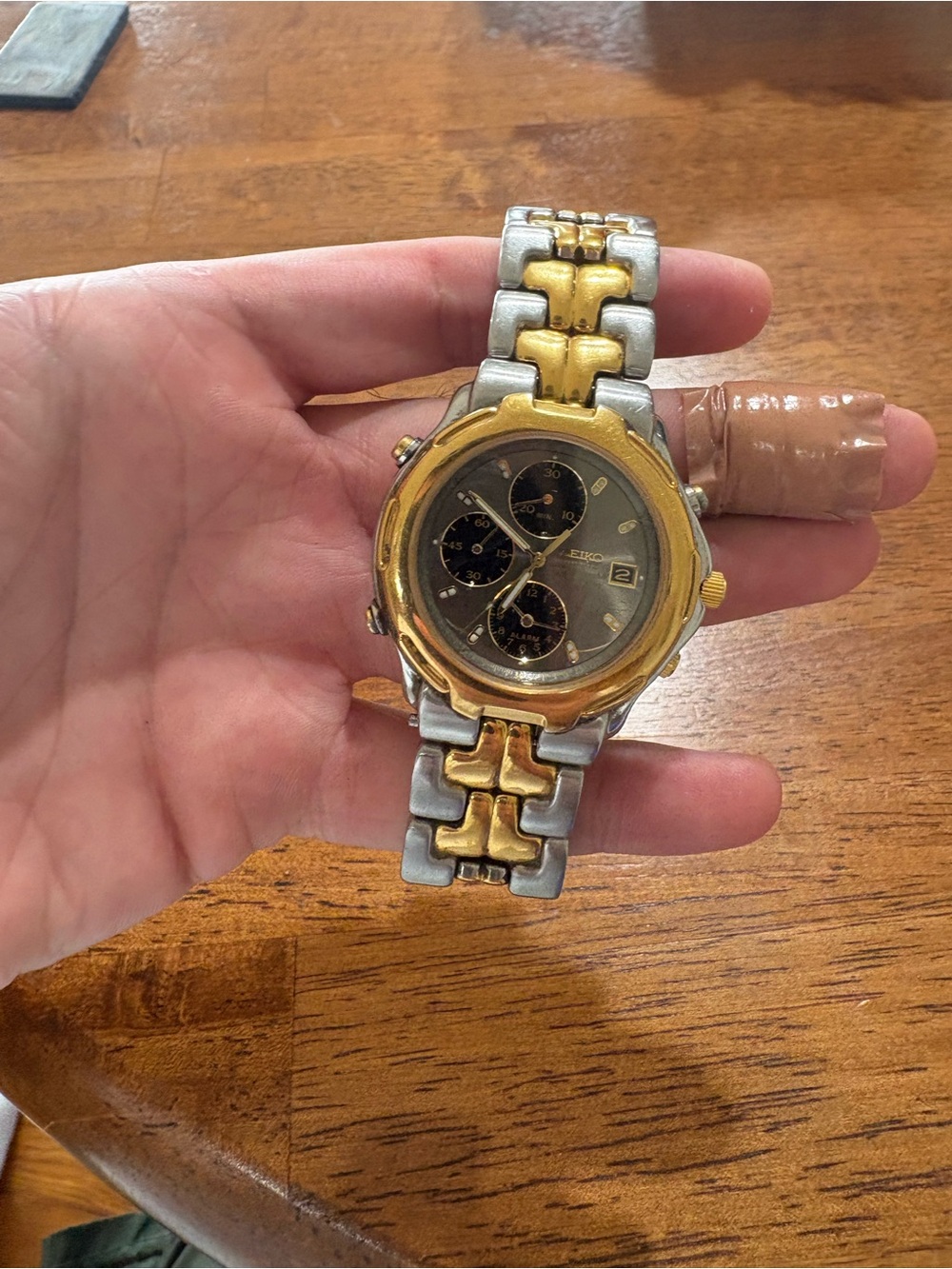 Seiko two -Tone Men's Chronograph Wristwatch - Gold & Silver